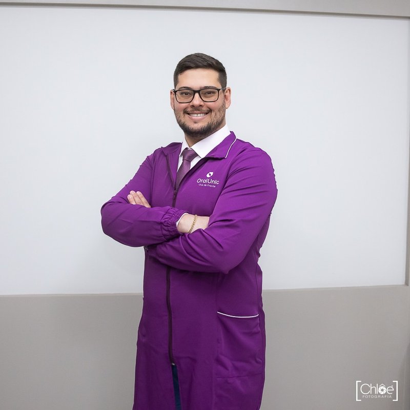 Dr. Rayan, Diretor Clínico e Sócio Fundador da Oral Unic Timbó